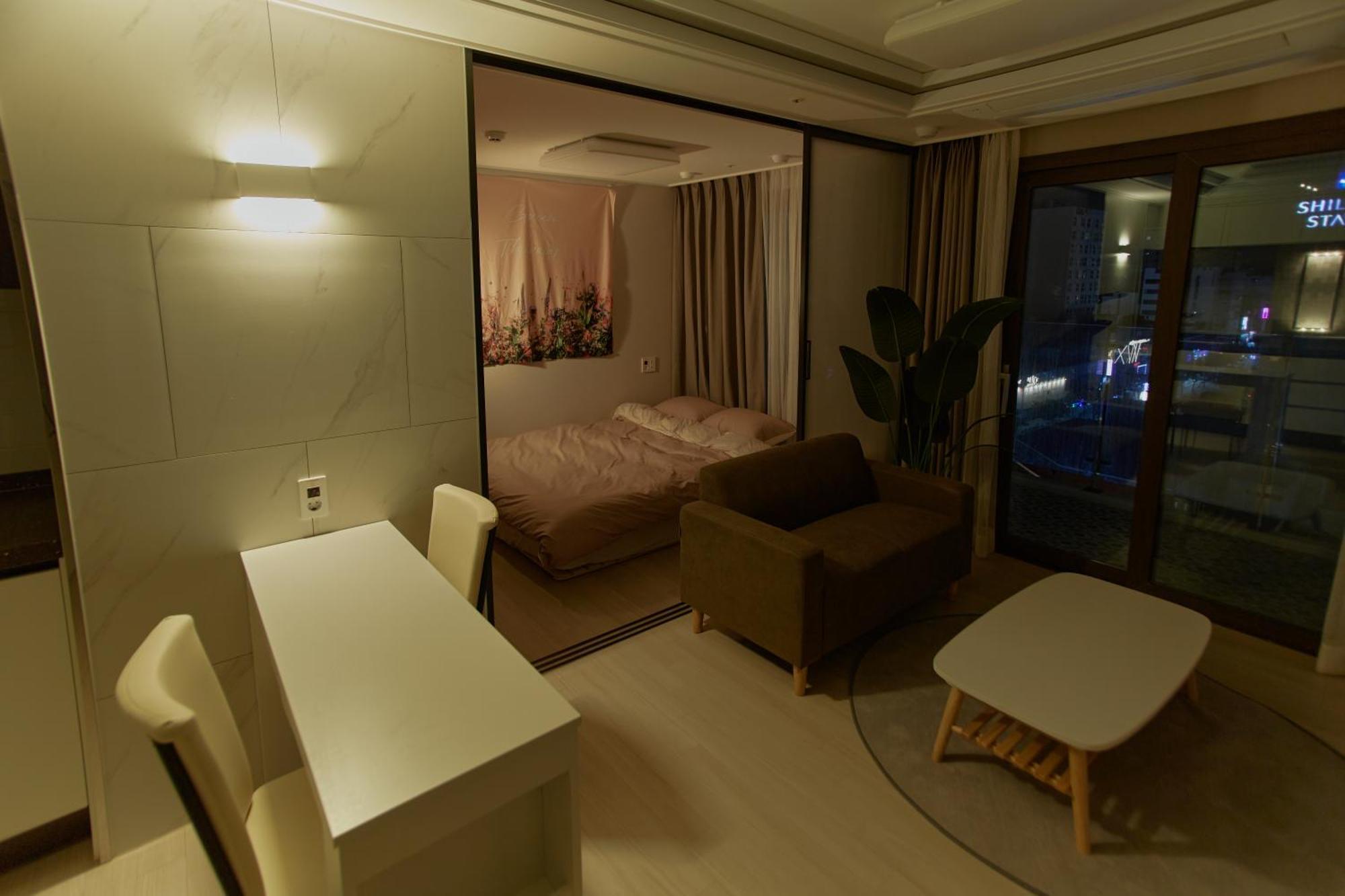 Jeju The Terrace View Aparthotel Exterior photo